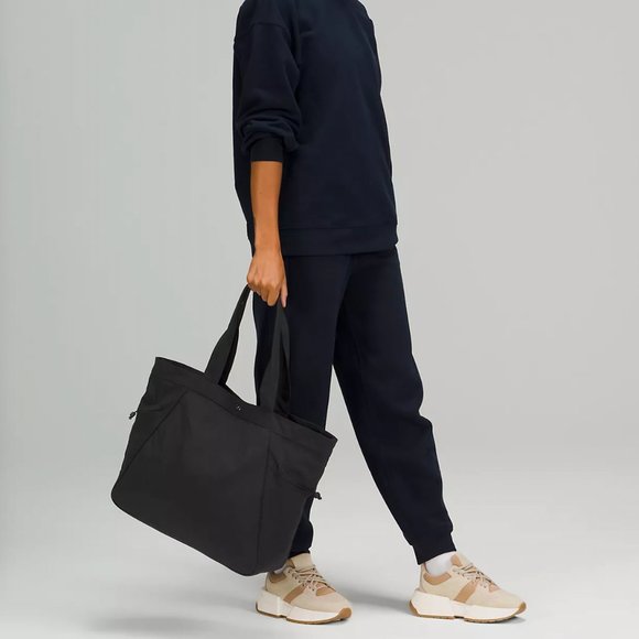 LULULEMON Side Cinch Shopper Tote - Picture 3 of 6